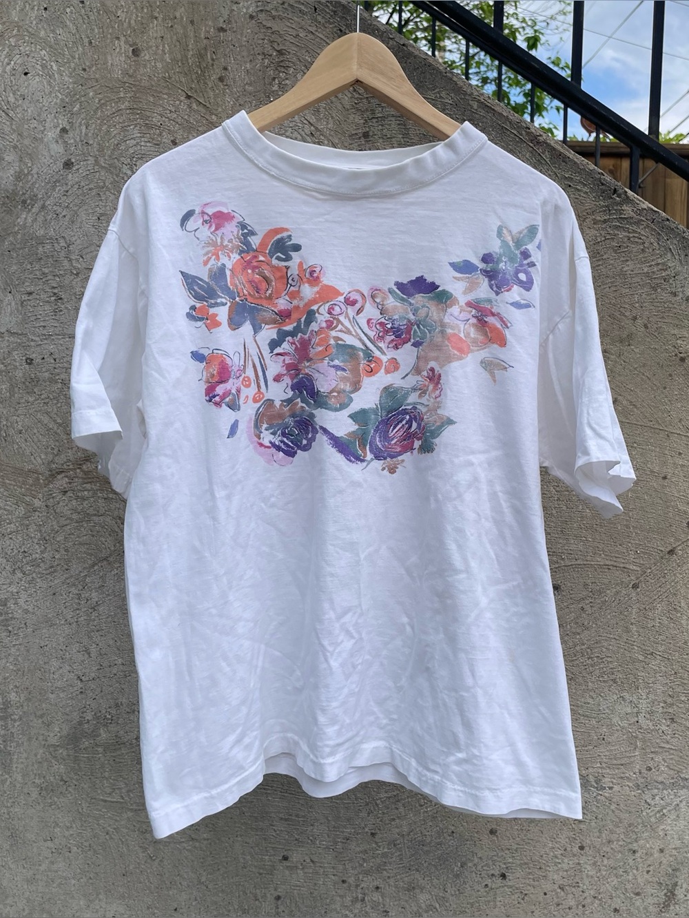 Vintage 90s single stitch floral t shirt size large